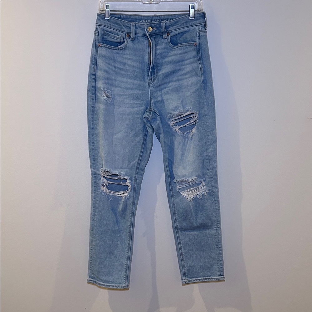 American EagleLight Blue Distressed Mom Straight Stretch Jeans, Size 6